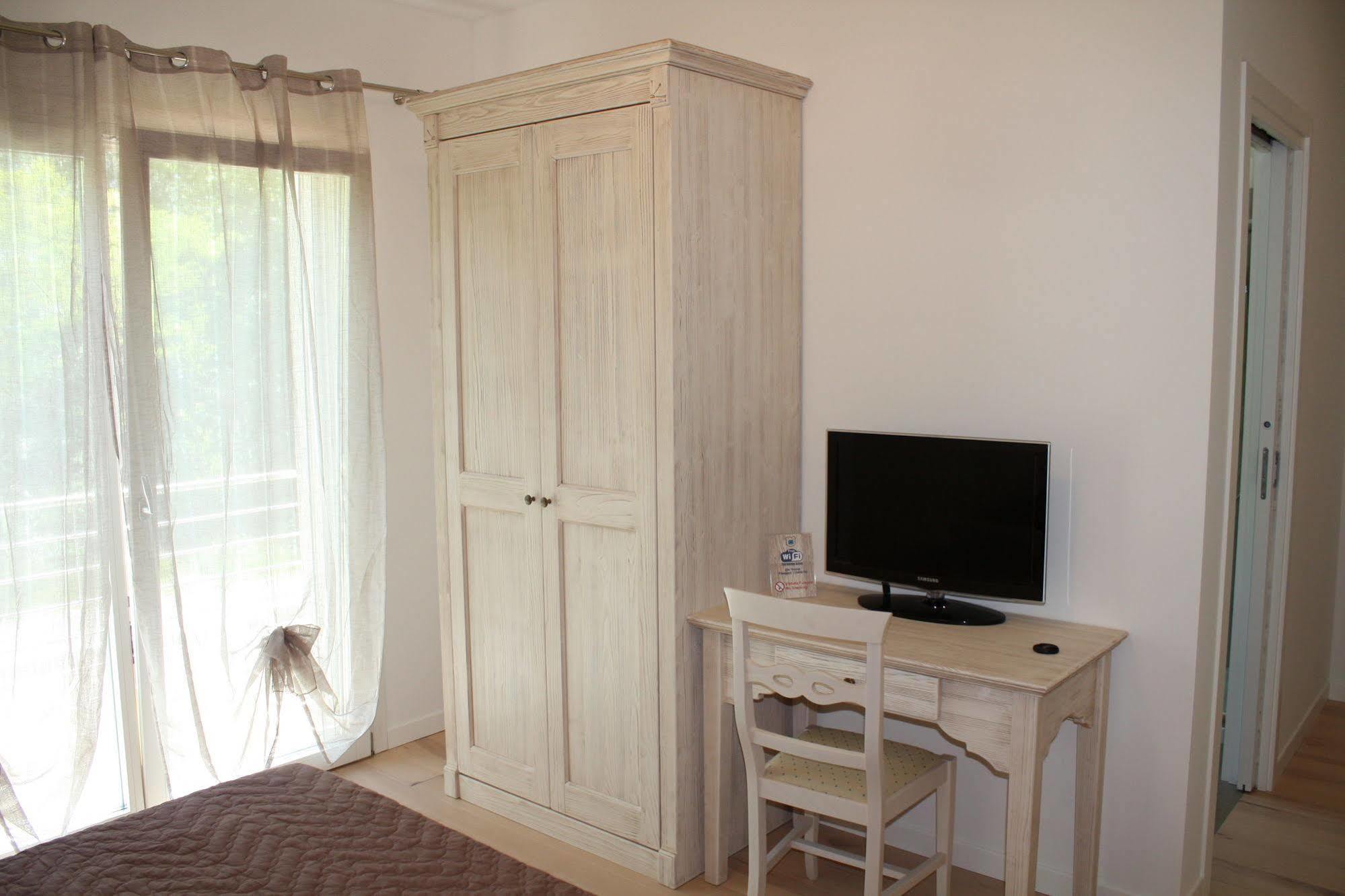 Elis' Rooms Sernaglia della Battaglia エクステリア 写真
